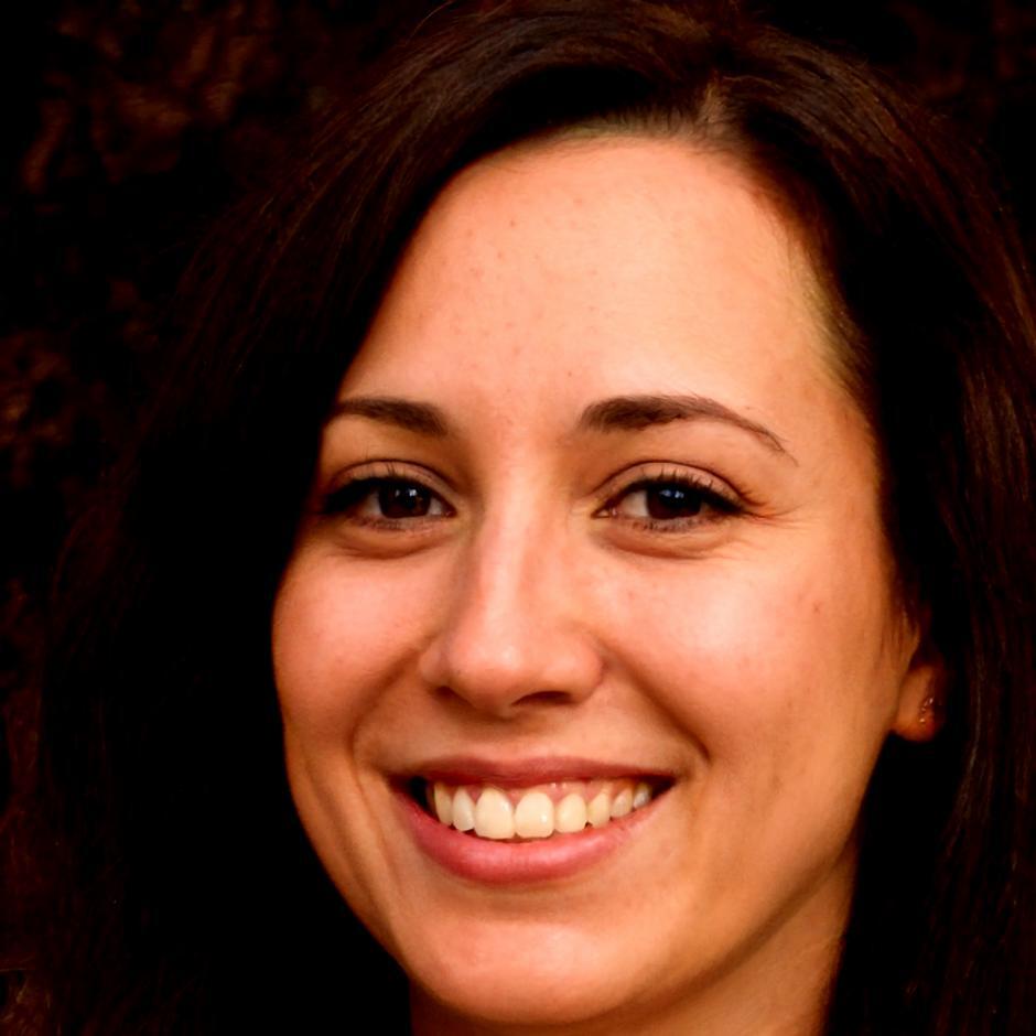 Ritratto professionale di Eleonora Bassi